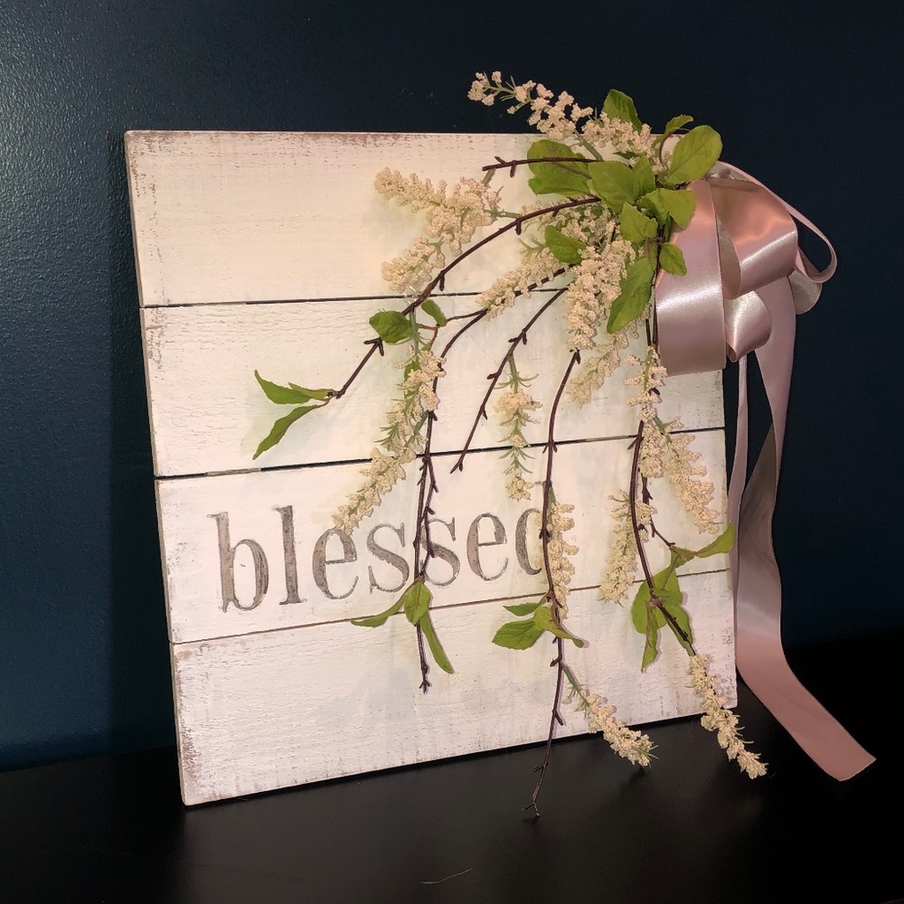 Beautifully simple wall art with florals